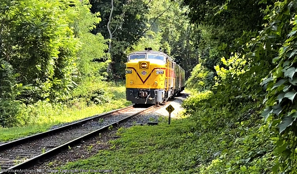 CVSR 6777 backs away from me.